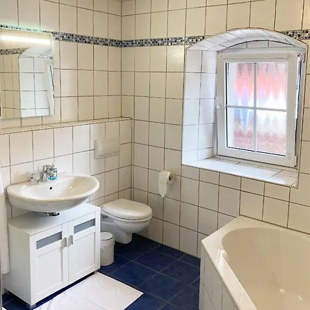 Schoene Mit Grosser Terrasse. Apartamento *